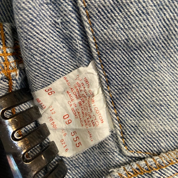 Vintage 1980s Levis Trucker Med Wash Blue Denim Jacket 70506-0216 Men's 36 - Picture 10 of 13